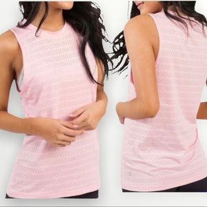 Zyia Active Pink Blossom Chill Perforated Crew Neck Tank Size Large